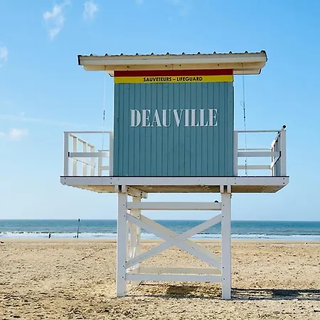 Le Joli Petit Morny Hypercentre 아파트 *